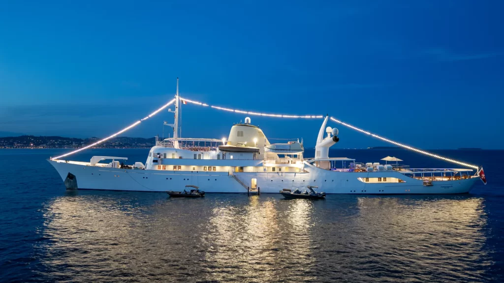 Tarihi Lüks Yat Christina O Satışa Çıktı