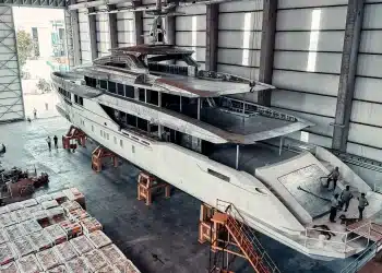 52 Metrelik Bilgin Süperyatı Antalya’ya Geldi