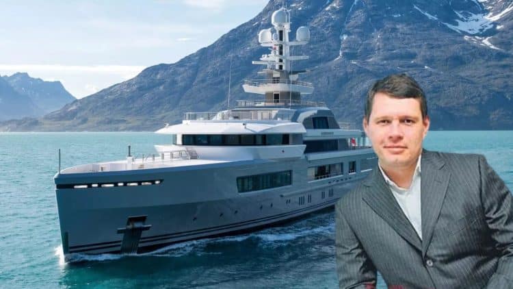 Bodrum’da Sahili Kapatan Milyarder Ultra Lüks Yatı ile Döndü