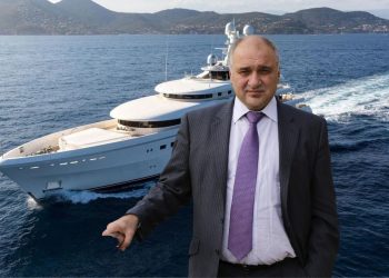 Rus Milyarder Alexander Nesis’in Yatı RoMEA Hisarönü’nde