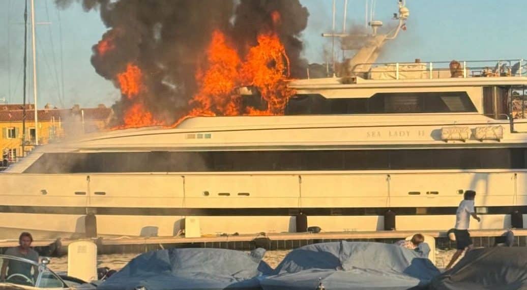 Saint Tropez’de Süperyat Yangını: Sea Lady II Alevlere Teslim