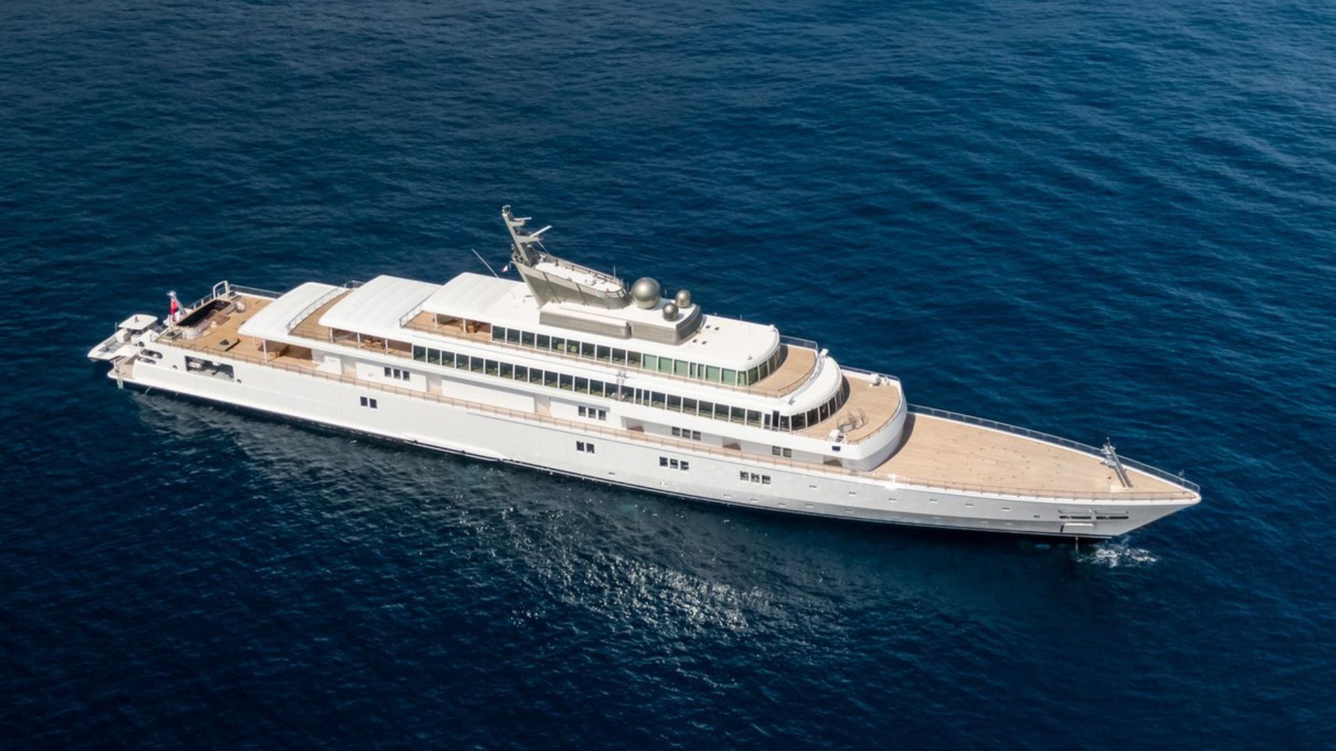 RISING SUN – Denizlerdeki Yüzen Saray