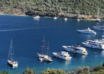 Marina Fiyatları Yükseldi, Lüks Yatlar Koylara Yöneldi