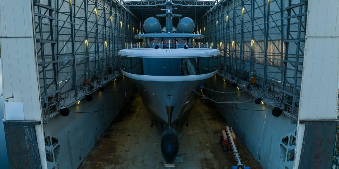 Lürssen’in 114 Metrelik İlk Metanol Yakıt Hücreli Süperyatı Cosmos’dan Son Fotoğraflar