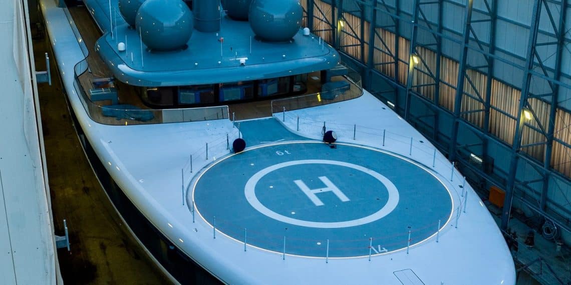 Lürssen’in 114 Metrelik İlk Metanol Yakıt Hücreli Süperyatı Cosmos’dan Son Fotoğraflar