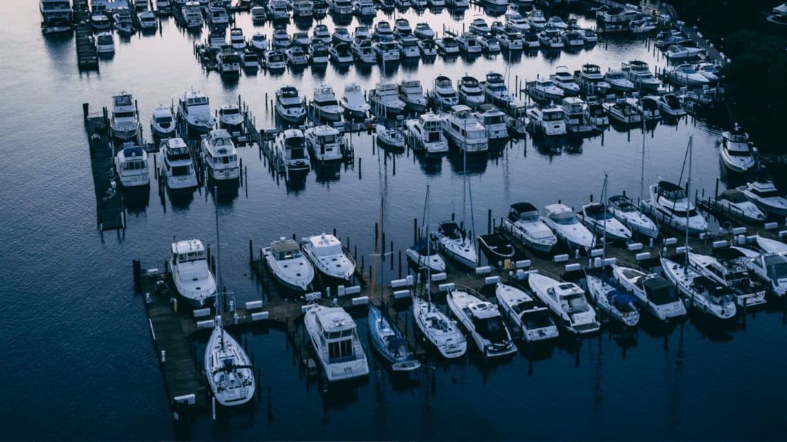 Süperyatların Gizli Dünyası: Yakıt, Mürettebat ve Destek Gemileri