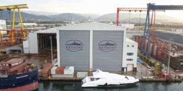 Abramoviç’in Seçimi Akyacht, Dev Yat Üretiminde Kapasitesini Katlıyor