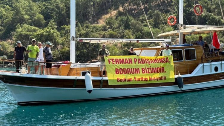 Bodrum Cennet Koyu’nda Yurttaşlardan Yat İşgaline Tepki