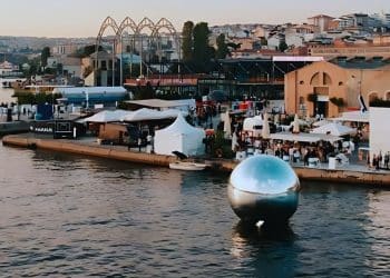Ücretsiz Deniz Yolculuğuyla Sanata: Contemporary Istanbul’a Tekne Seferleri