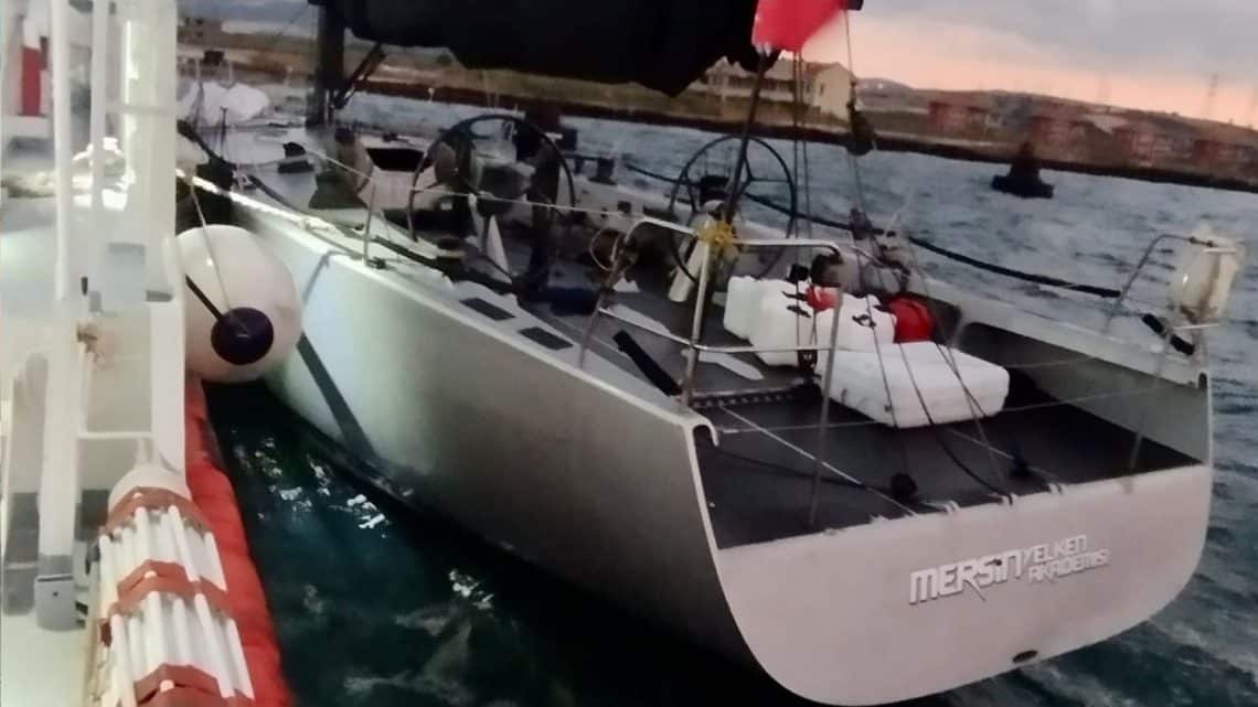 Sütlüce Açıklarında Sürüklenen Yat, Kıyı Emniyeti Tarafından Kurtarıldı