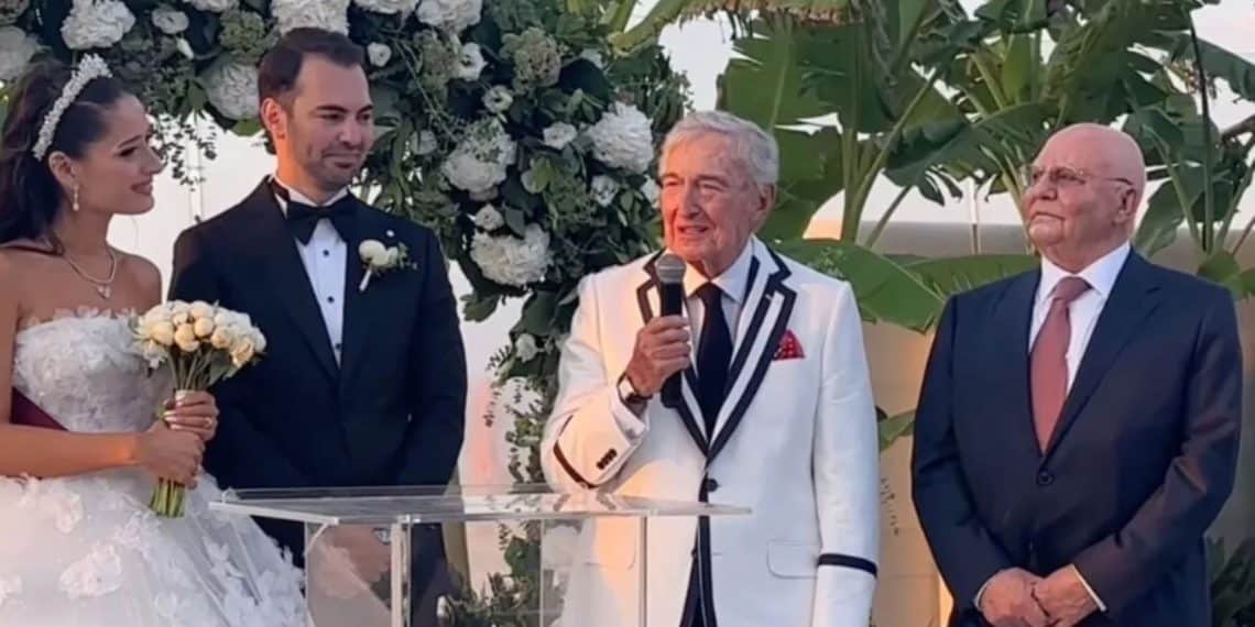 Kuşadası Marina Müdürü’nün Oğlu Evlendi: Rahmi Koç’tan “Evlilikte 50-50” Öğüdü
