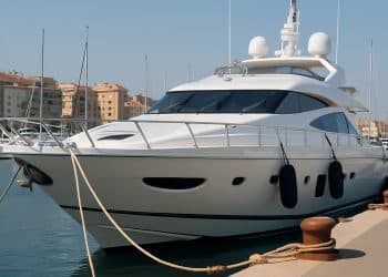 Lüks Yatlara KDV Muafiyeti Tartışması: Sayıştay’dan Vergi Uyarısı