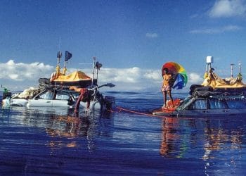 Yüzen Arabalarla Okyanusu Aştılar: İtalyan Amoretti Kardeşlerin Çılgın Yolculuğu