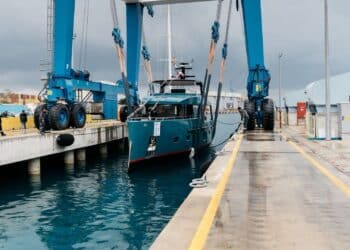 Bering 78 Explorer Yatı Slow Ride Denize İndirildi