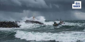 Denizciler İçin Kritik 72 Saat: Dalga Boyu 4 Metreye Yaklaşıyor