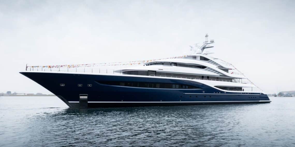 Türkiye’de Bugüne Kadar İnşa Edilen En Büyük Yat Denize İndirildi