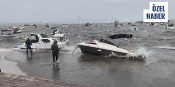 Lodos İstanbul Sahillerini Vurdu: Tuzla’da Tekneler Karaya Oturdu