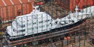 Grand Rusalina süperyatı Tuzla’da refitte