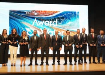 24 Metre Üstünde Bilgin, 24 Metre Altında Sirena İlk Sırada