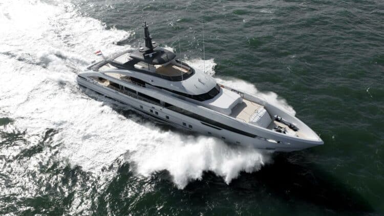 Heesen’in 50 Metrelik Süperyatı Sophia Deniz Testlerine Çıktı