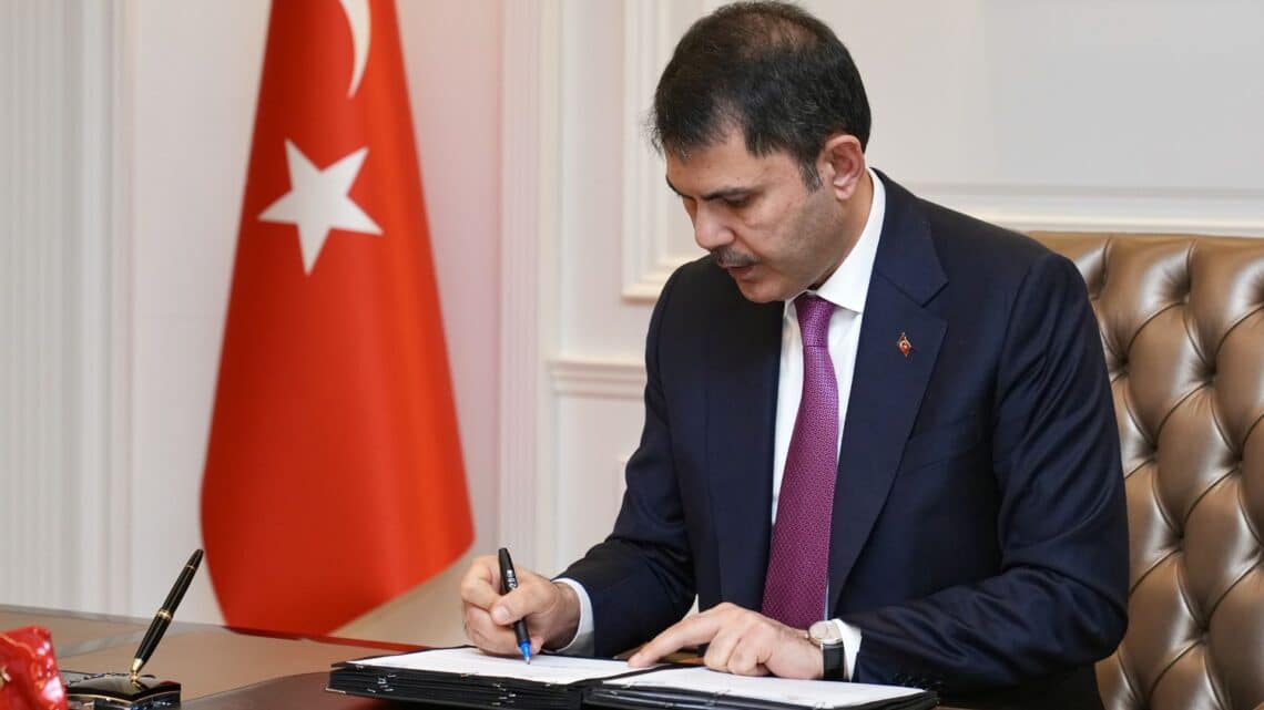 Bakanlık: Kıyılardaki işgallere ve tahribata geçit verilmeyecek